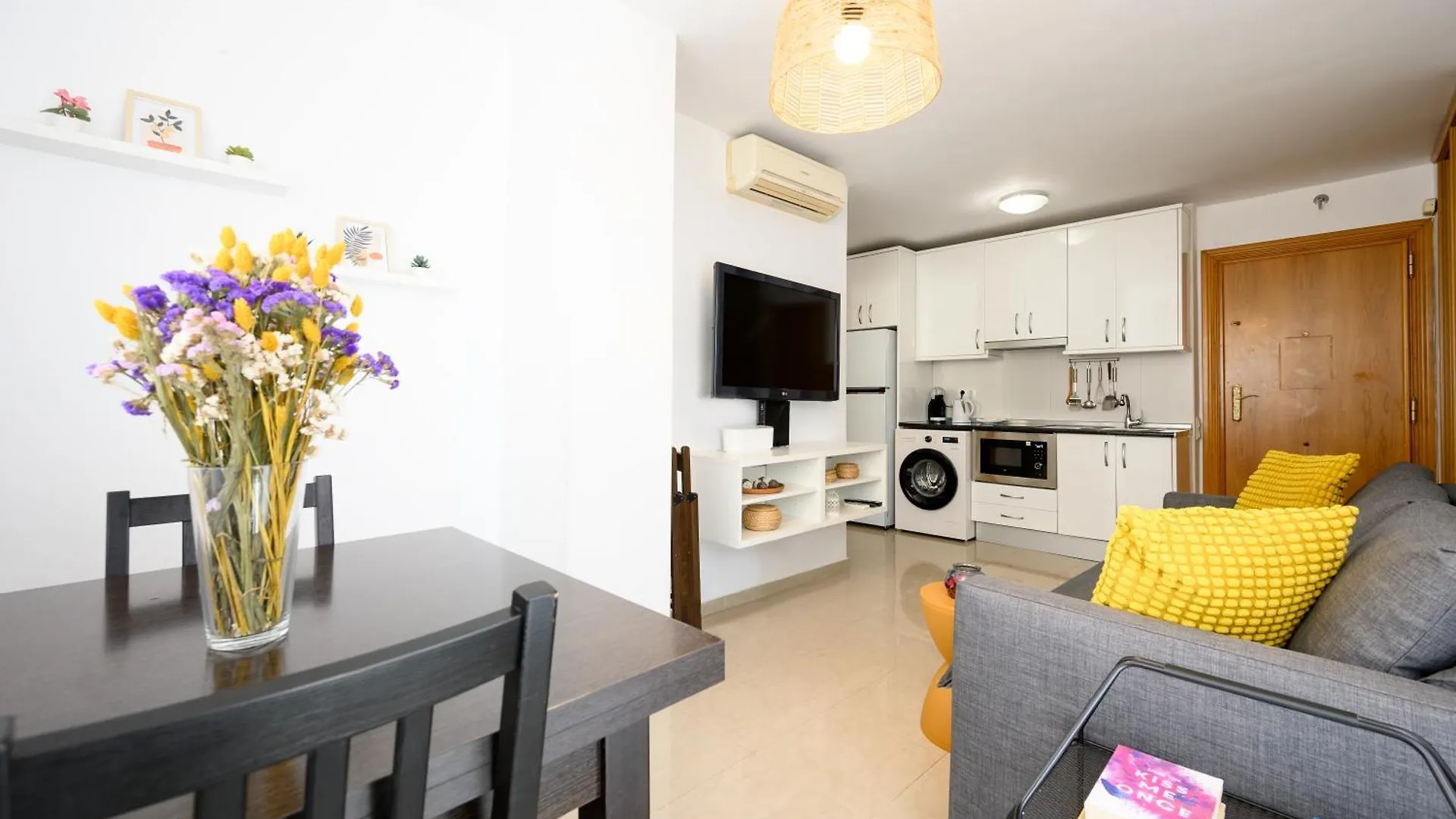 Apartamento Wonderful Malagueta Pompidou Málaga